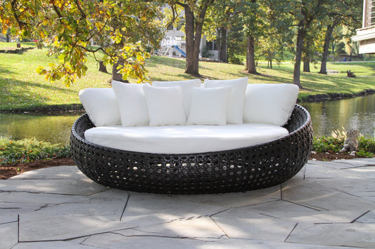 Outdoor Interiors DB7333-B Black Wicker Daybed